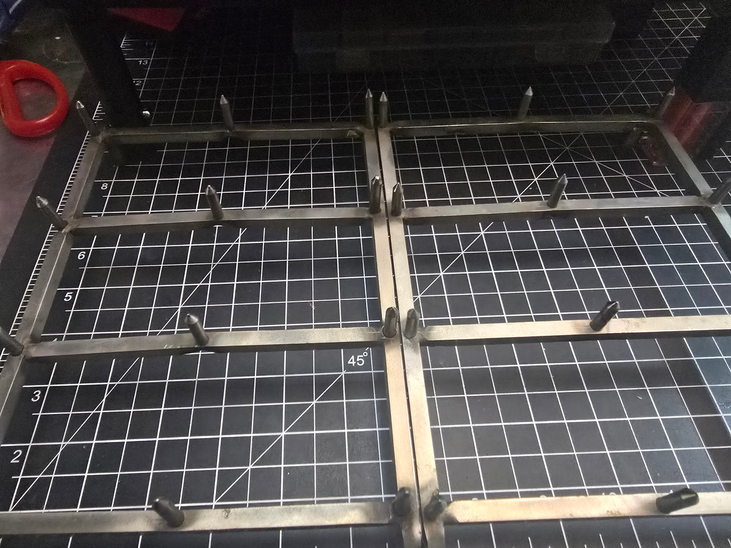 TOOL718 - Large Heavy Duty 12 point trivet - 81/2" x 6"